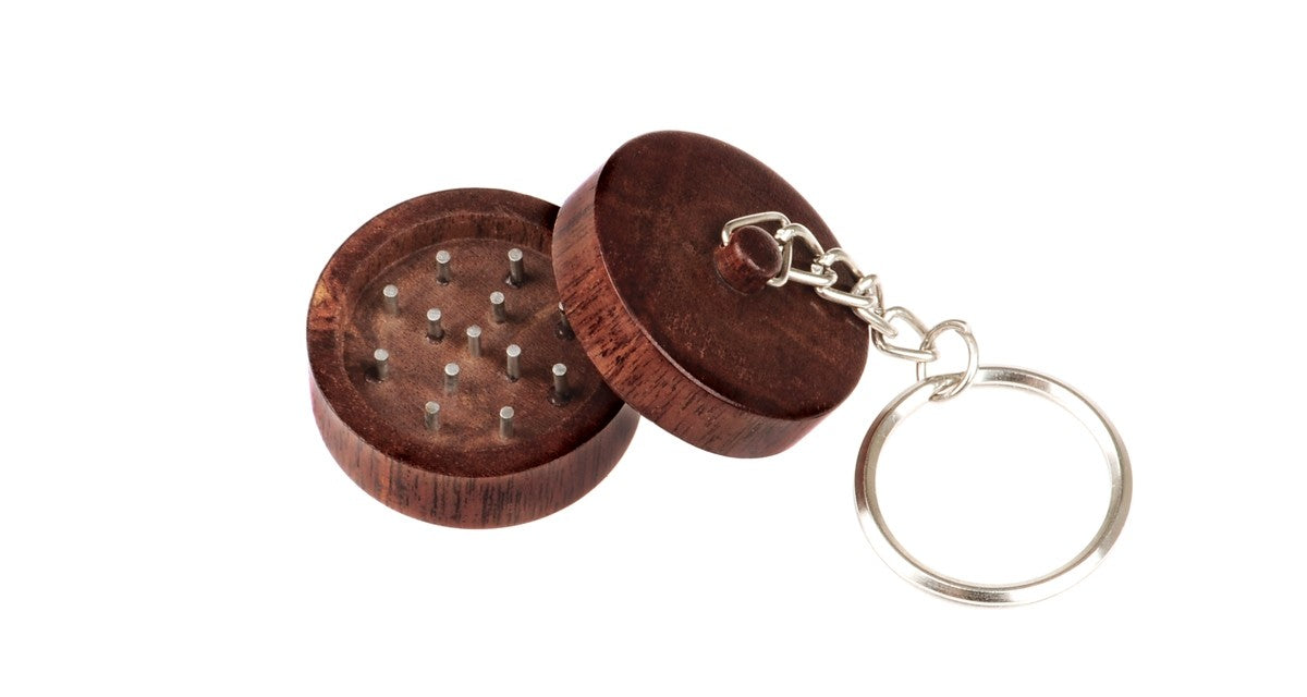 Small Rosewood Grinder With Keyring Open